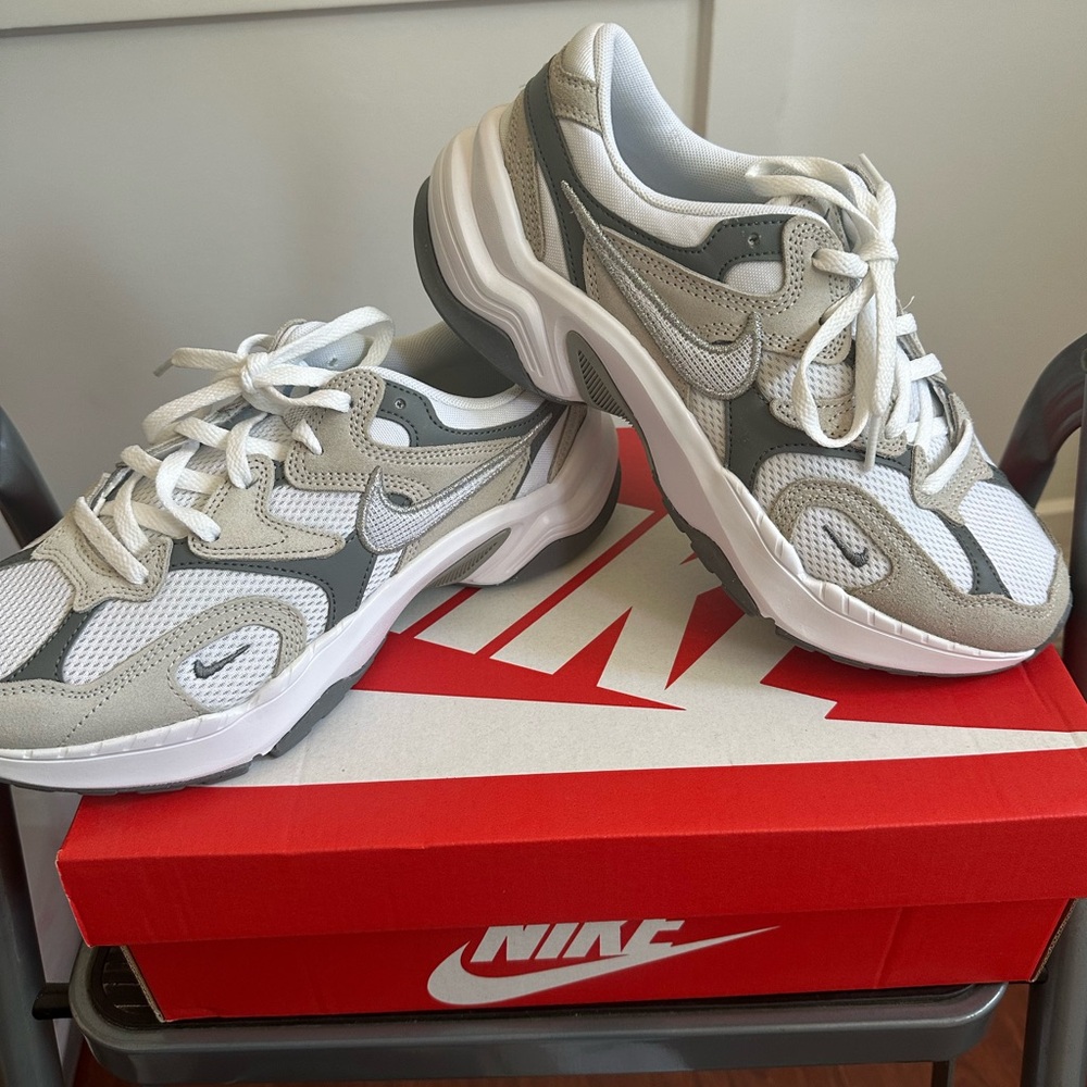 NEW in box Nike AL8 Sneakers
